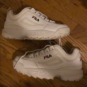 fila disrupter sneakers (women’s)